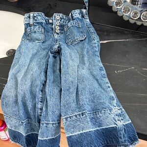Gap kids Stylish Blue bell bottom Denim Jeans